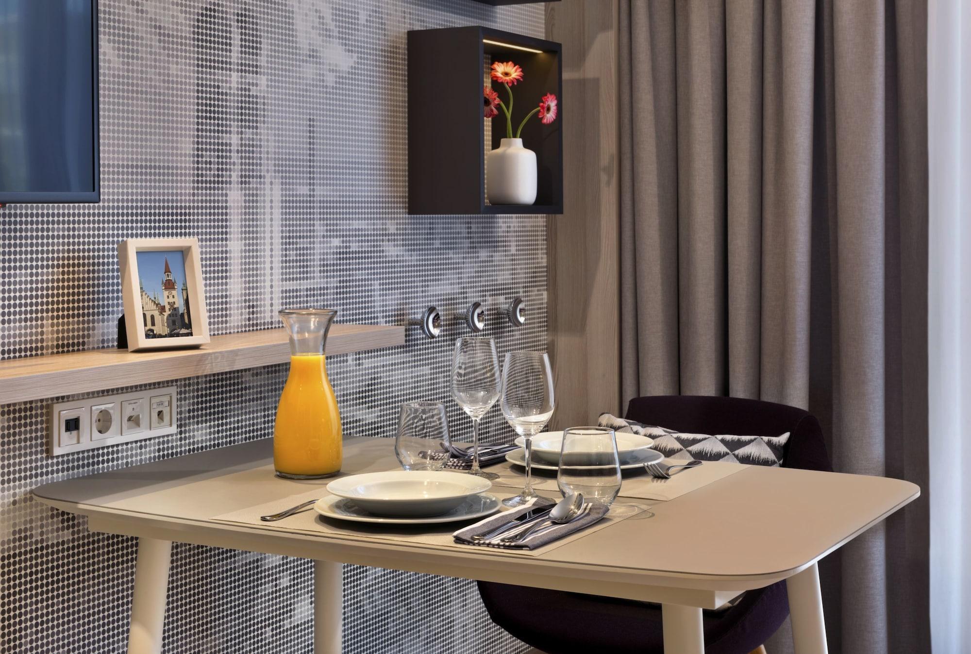 Aparthotel Citadines Arnulfpark Monaco di Baviera Esterno foto