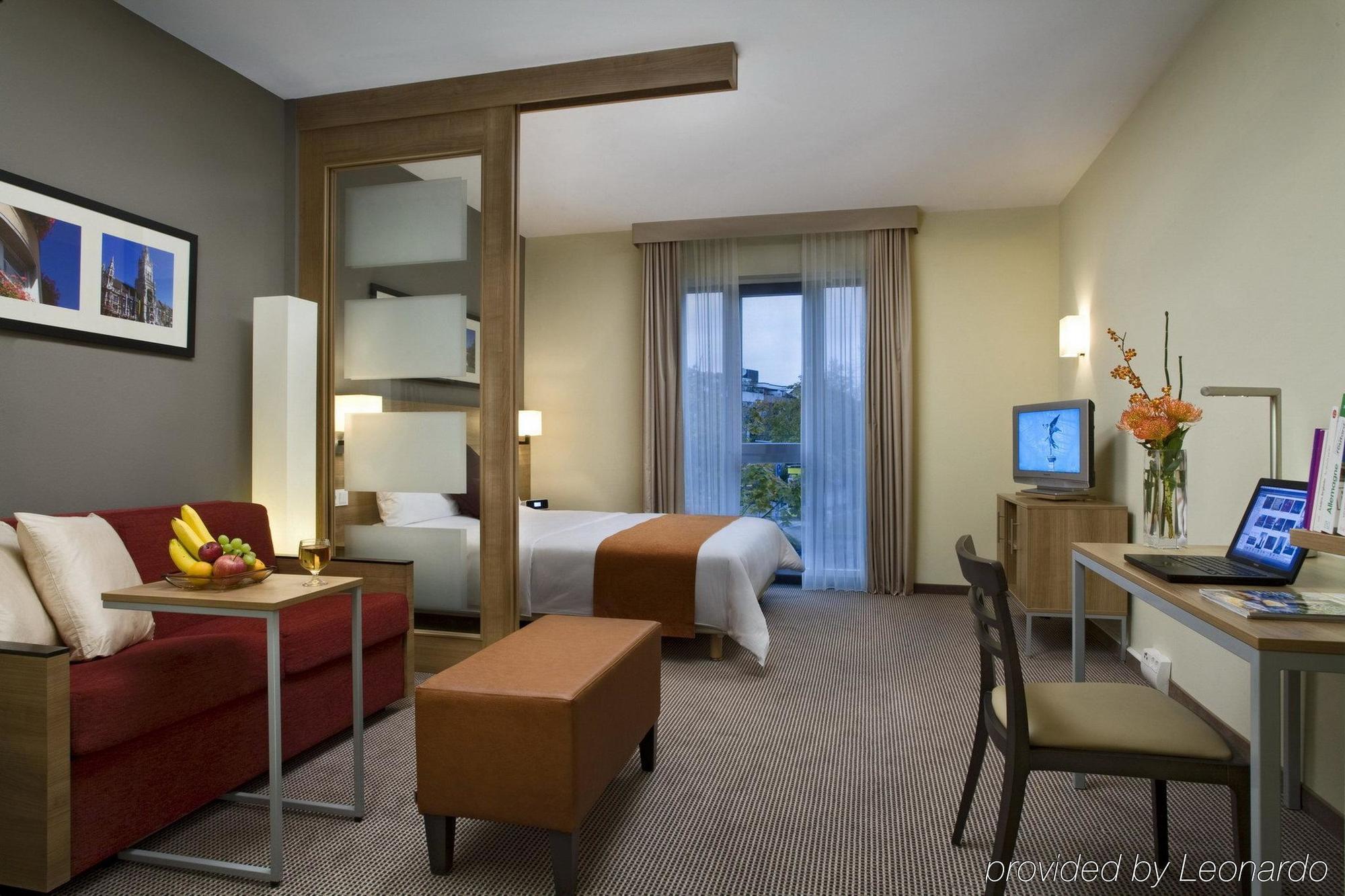 Aparthotel Citadines Arnulfpark Monaco di Baviera Camera foto