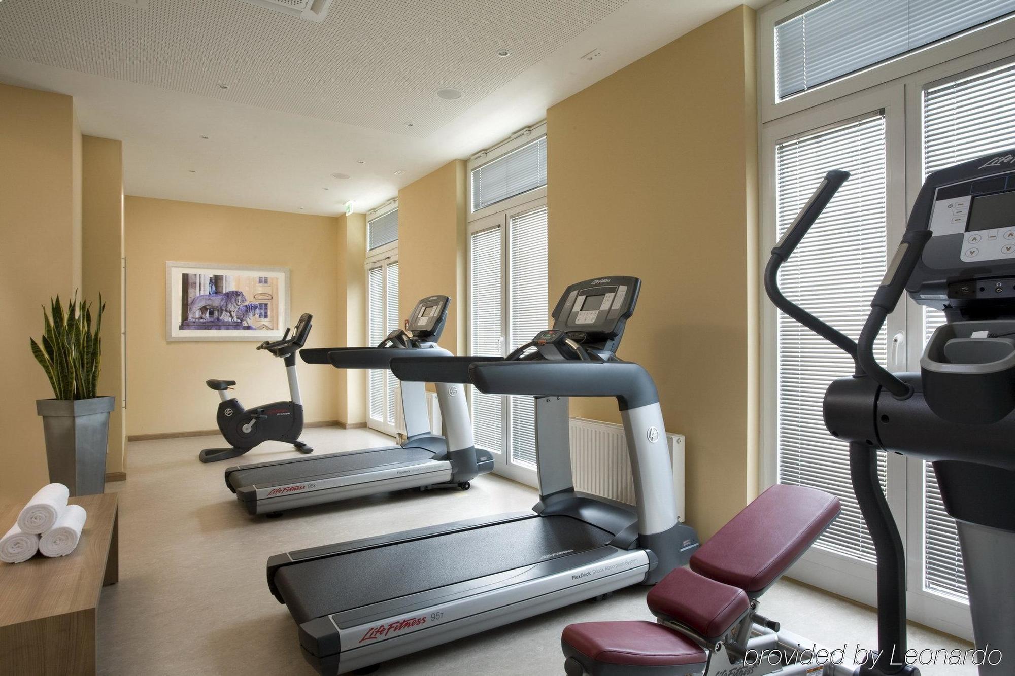 Aparthotel Citadines Arnulfpark Monaco di Baviera Esterno foto