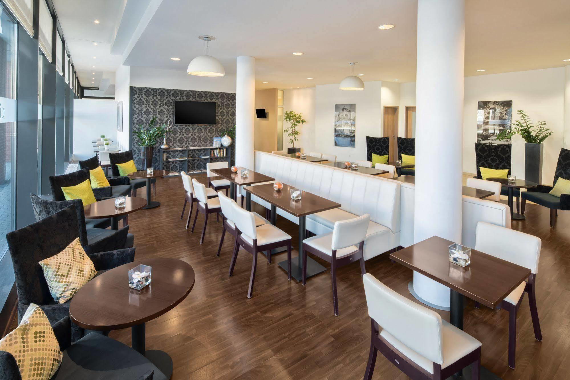 Aparthotel Citadines Arnulfpark Monaco di Baviera Esterno foto
