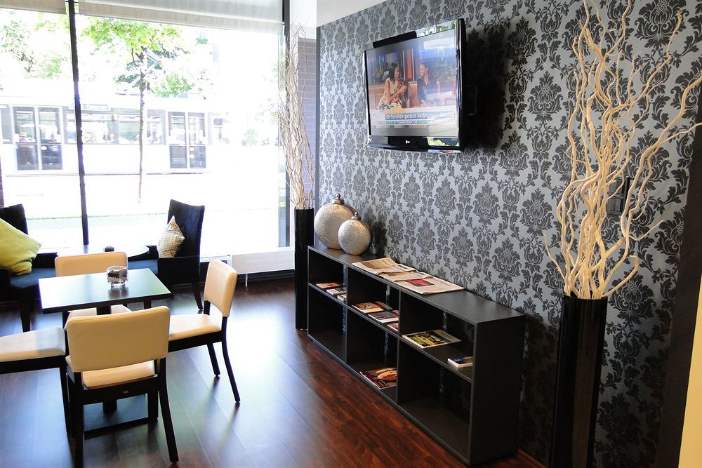 Aparthotel Citadines Arnulfpark Monaco di Baviera Esterno foto
