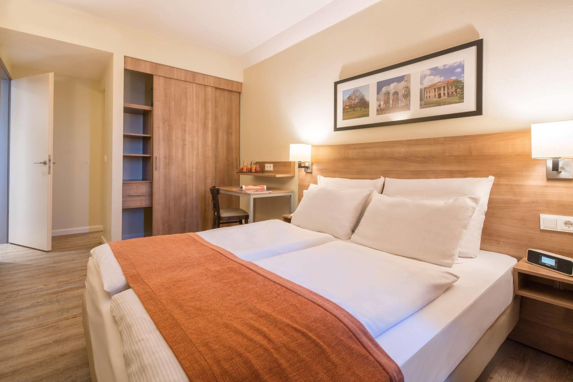 Aparthotel Citadines Arnulfpark Monaco di Baviera Esterno foto